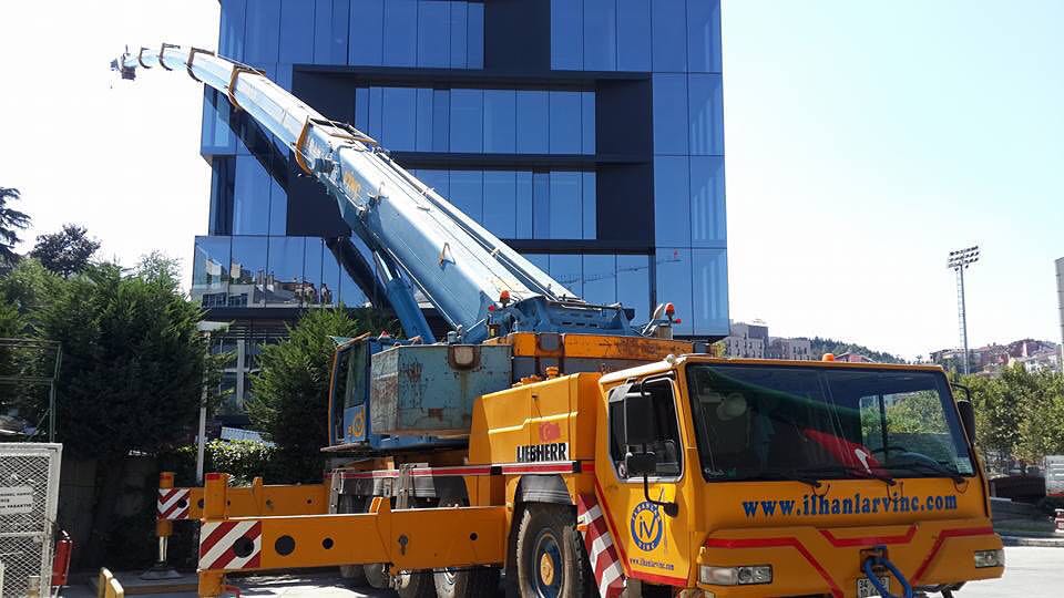 Kiralık Mobil Vinç 220 Ton Kiralık Mobil Vinç